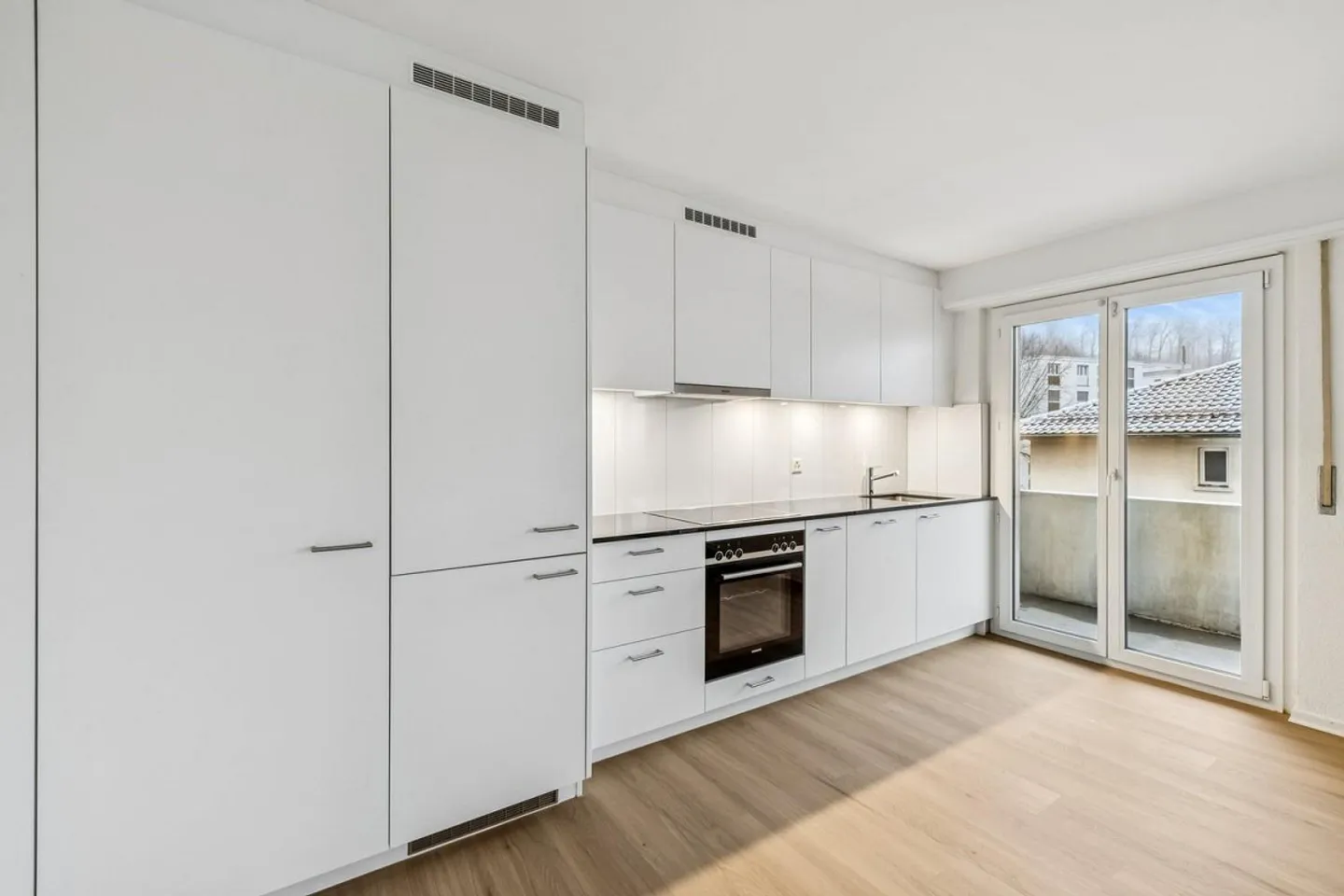 Appartamento moderno di 3 stanze recentemente ristrutturato a Losanna - Foto 8 di 11