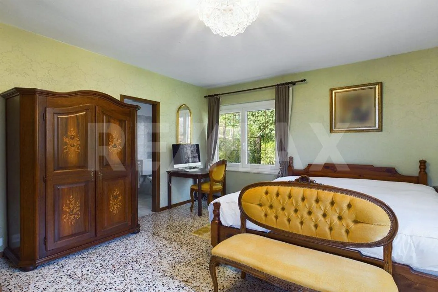 Casa con parco, piscina, giardino, garage e foresta - Foto 5 di 13