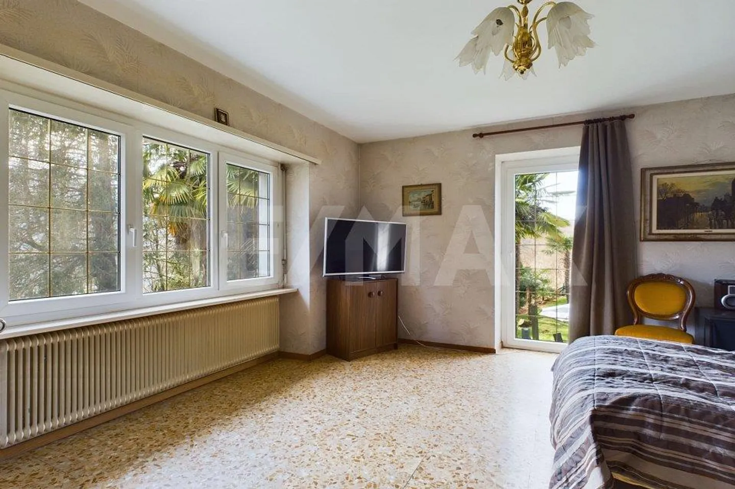 Casa con parco, piscina, giardino, garage e foresta - Foto 7 di 13