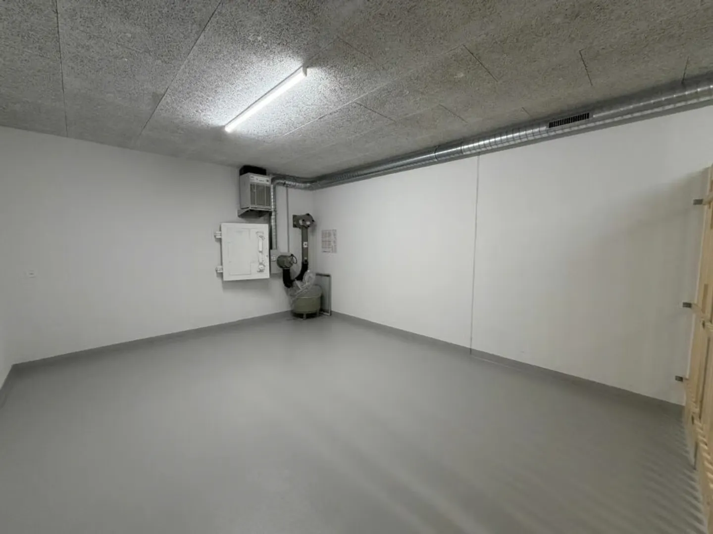Magazzino in affitto - Foto 2 di 4