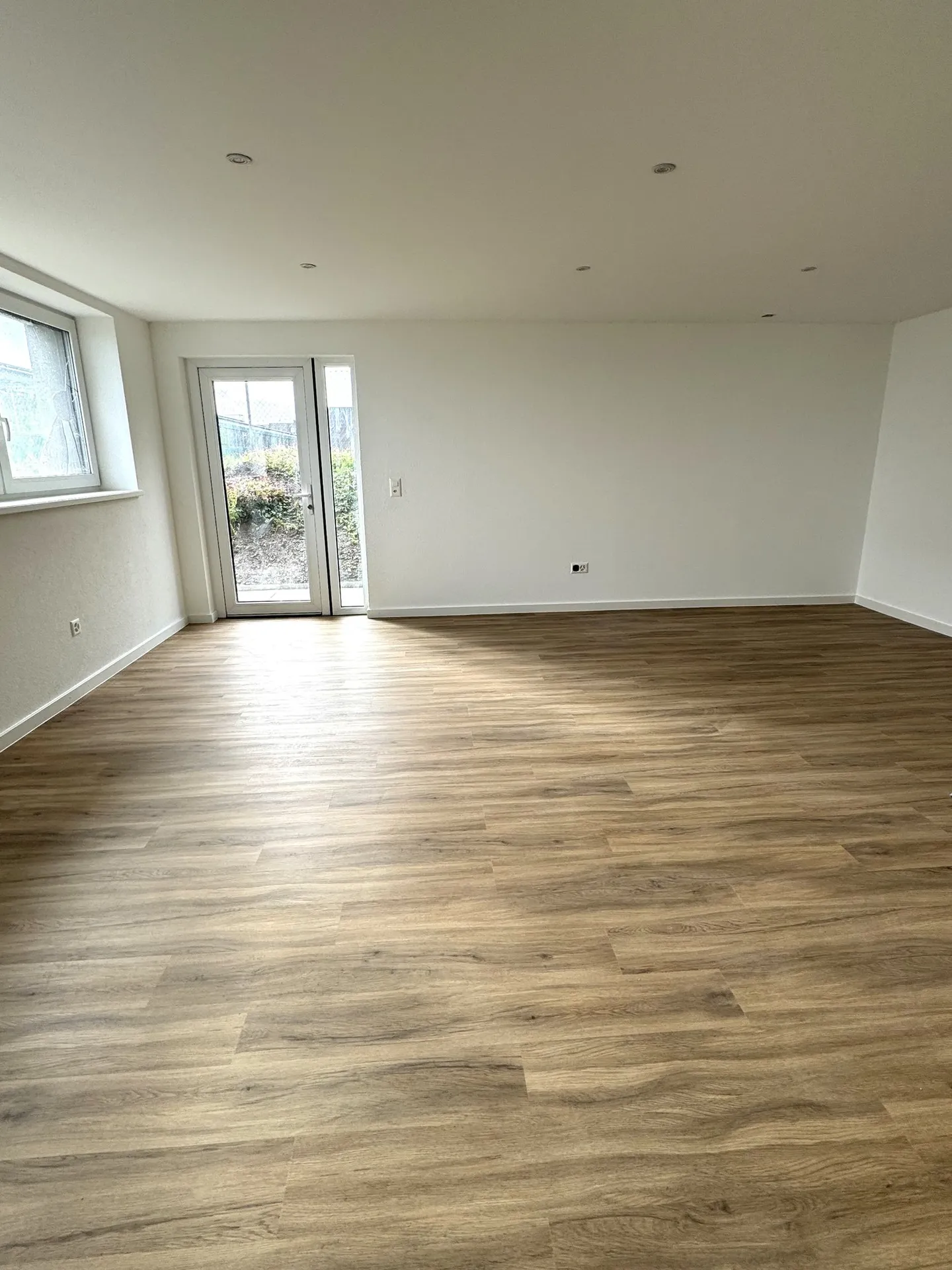 AFFASCINANTE SPAZIO UFFICIO A HORGEN! Tödistrasse 63 - Foto 5 di 12