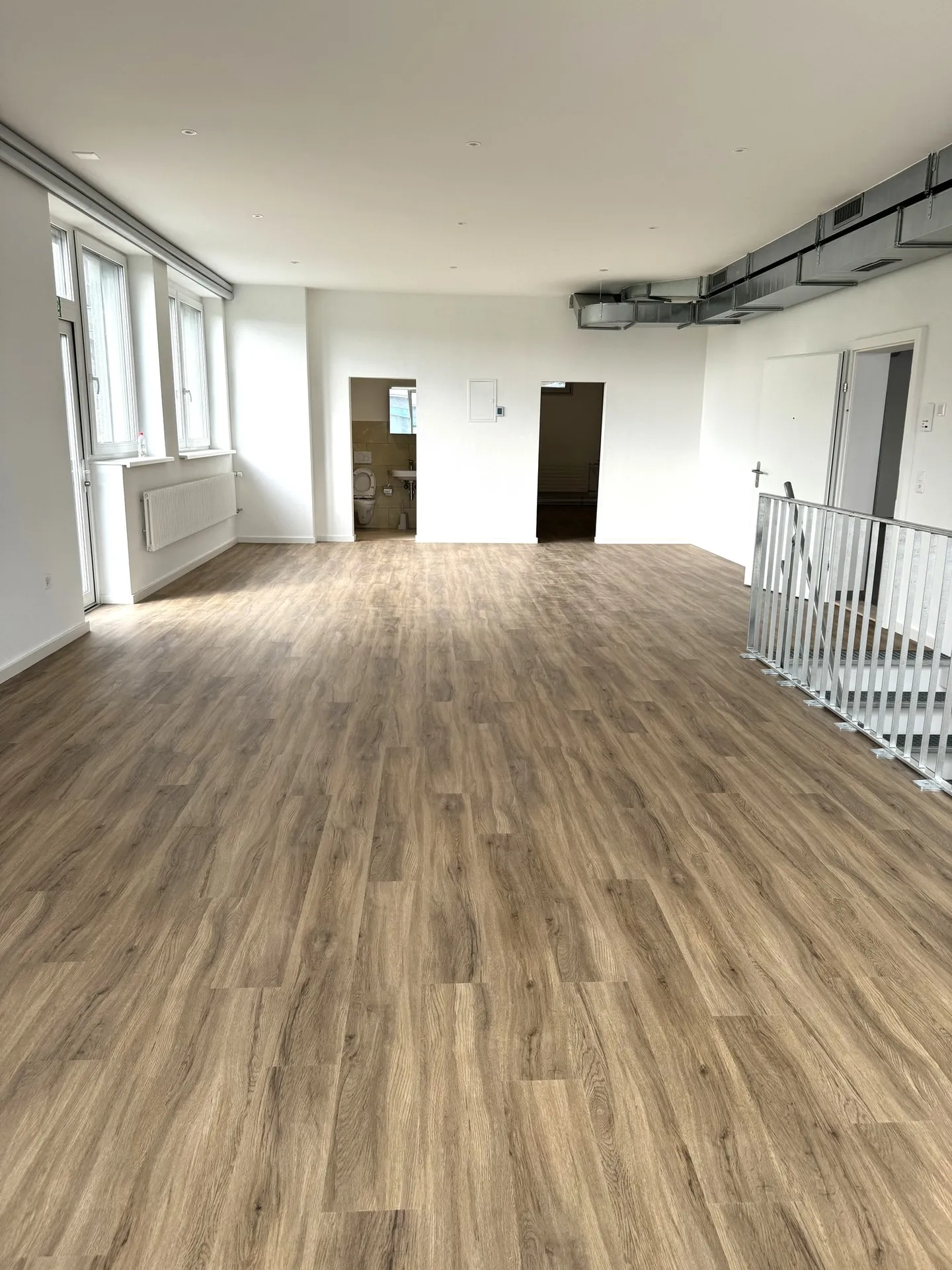 AFFASCINANTE SPAZIO UFFICIO A HORGEN! Tödistrasse 63 - Foto 8 di 12