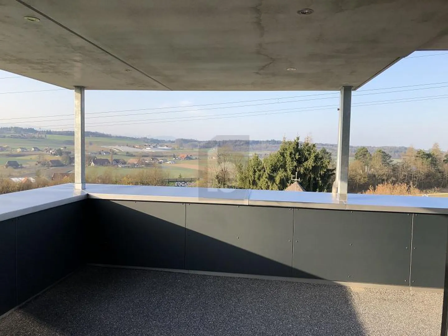 SPAZIOSO E MODERNO CON VISTA SULLE ALPI - Foto 1 di 6