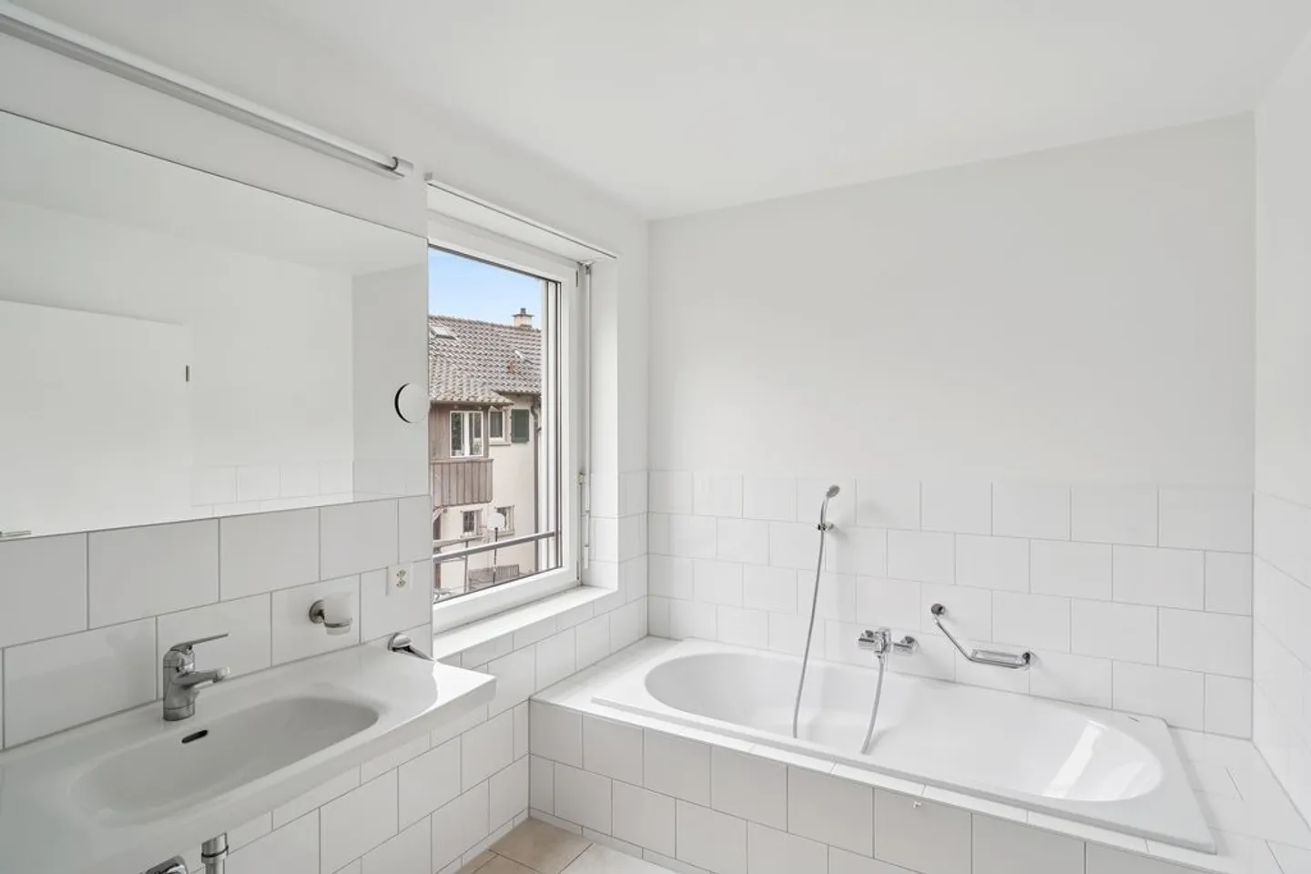 Meraviglioso appartamento duplex di 4,5 stanze con giardino privato - Foto 4 di 12