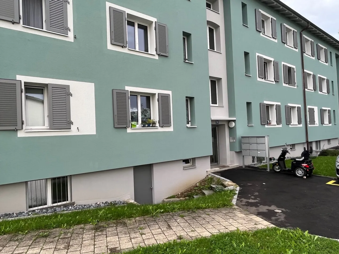 Charming 3-Room Apartment in Zurich - Photo 1 of 8