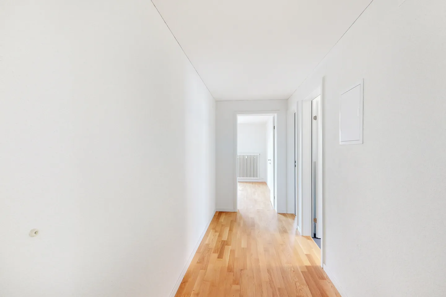 Charming 3-Room Apartment in Zurich - Photo 7 of 8