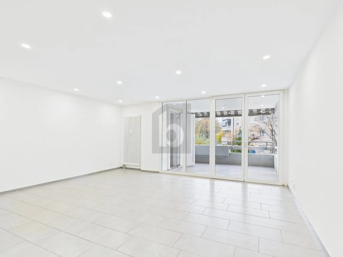 Apartment for rent - Photo 1 of 6