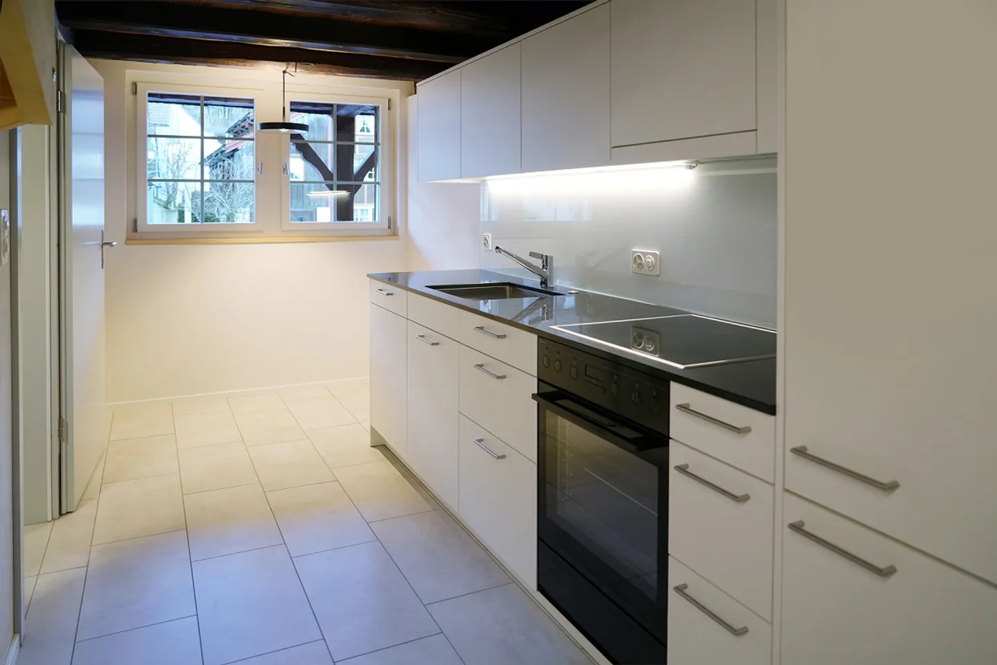 Historical old building apartment renovated in 2022 - Photo 3 of 17