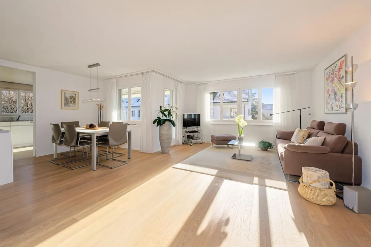 Uetikon am See: appartamento soleggiato di 4,5 stanze con balcone - Foto 1 di 5