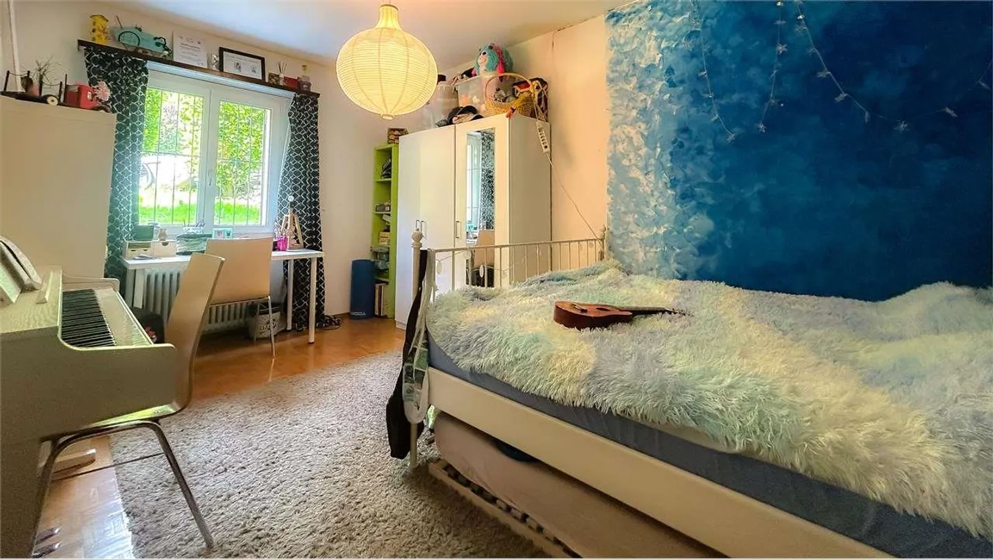 APPARTEMENT LUMINEUX DE 4,5 PIÈCES AVEC GRAND BALCON ET VUE DÉGAGÉE - Photo 7 sur 10