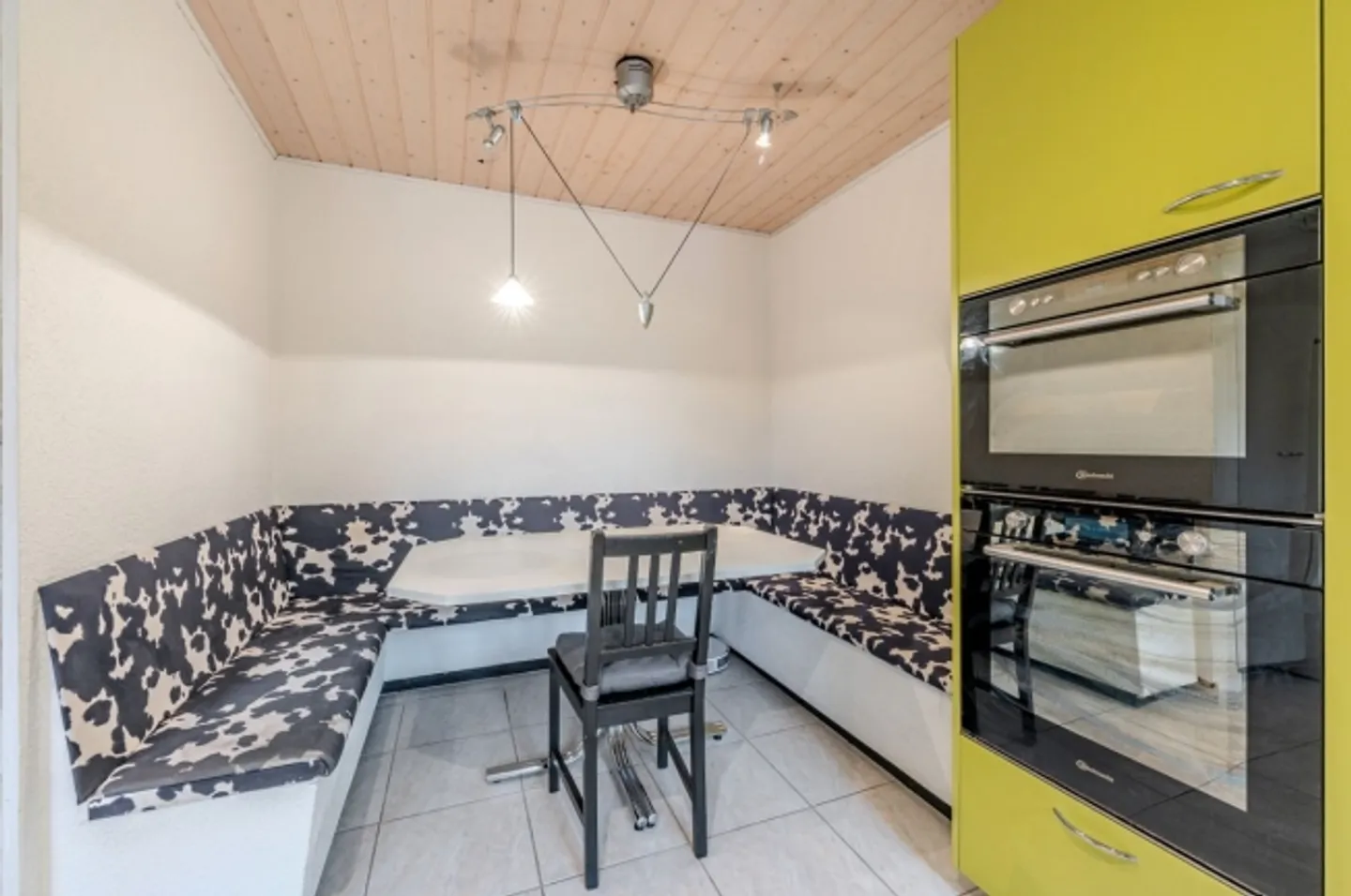 Maison de ville de 5,5 pièces avec piscine à Baden-Dättwil à vendre - Photo 12 sur 13