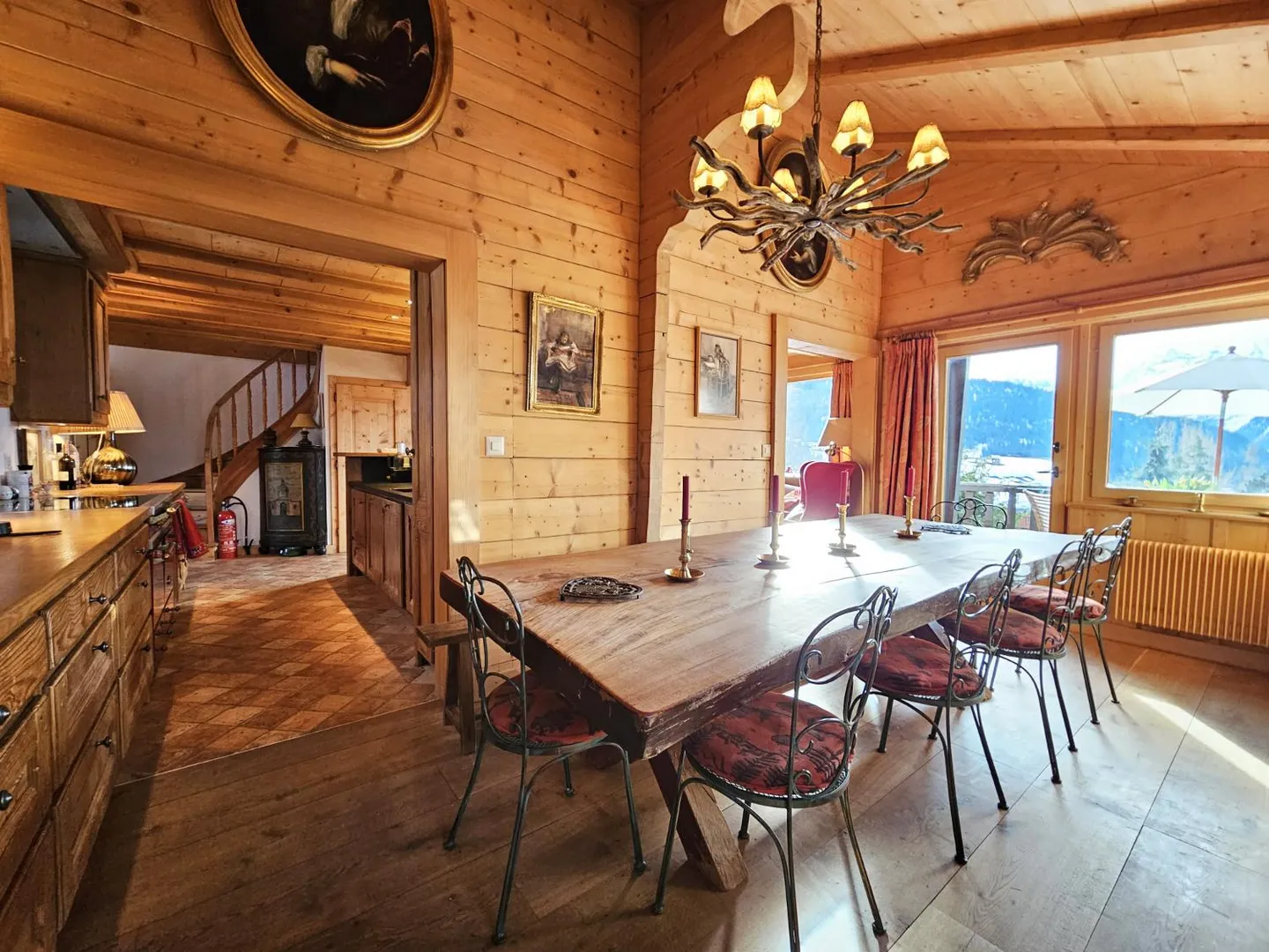 Chalet with 11 rooms - Photo 2 of 13