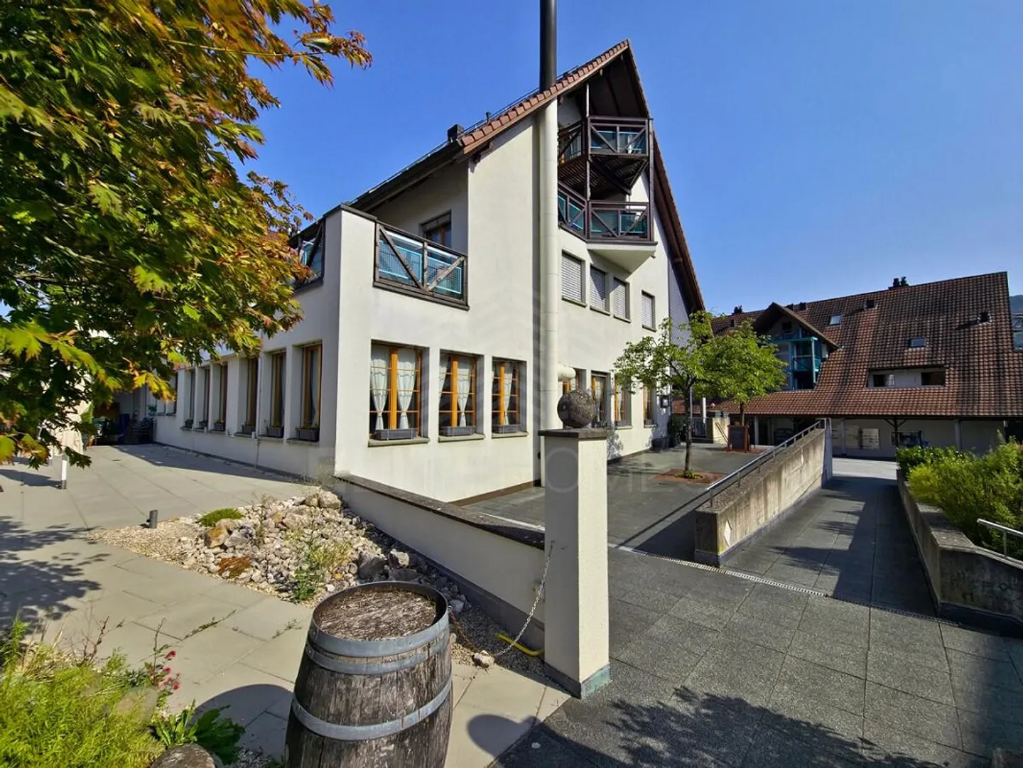 COMPLETELY RENOVATED IN A CENTRAL LOCATION - Photo 2 of 3