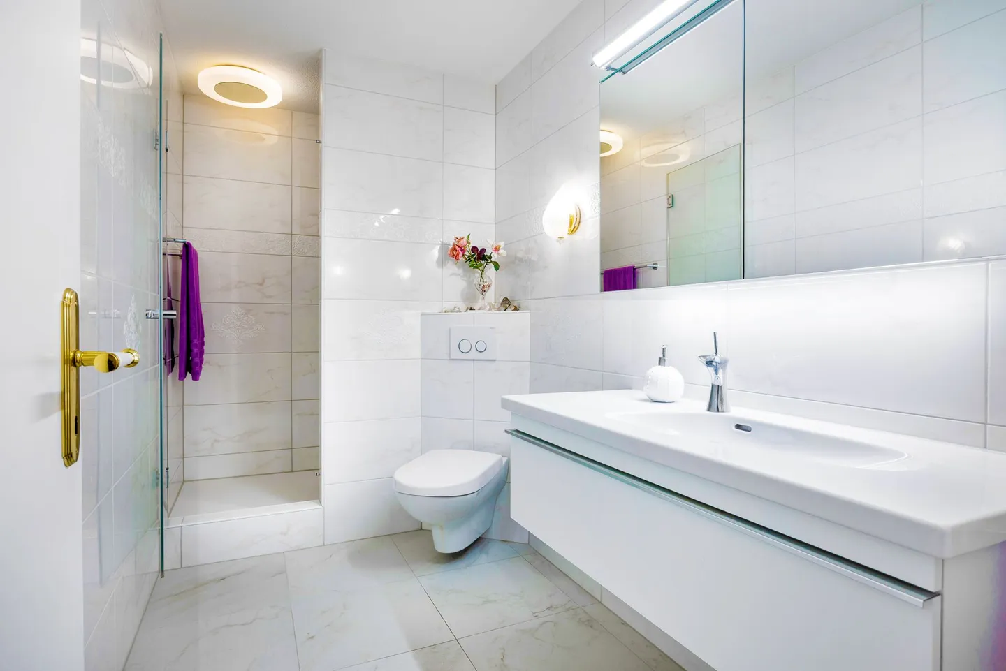 Family Residential Refuge - Your Home with Spa Experience - Photo 7 of 12
