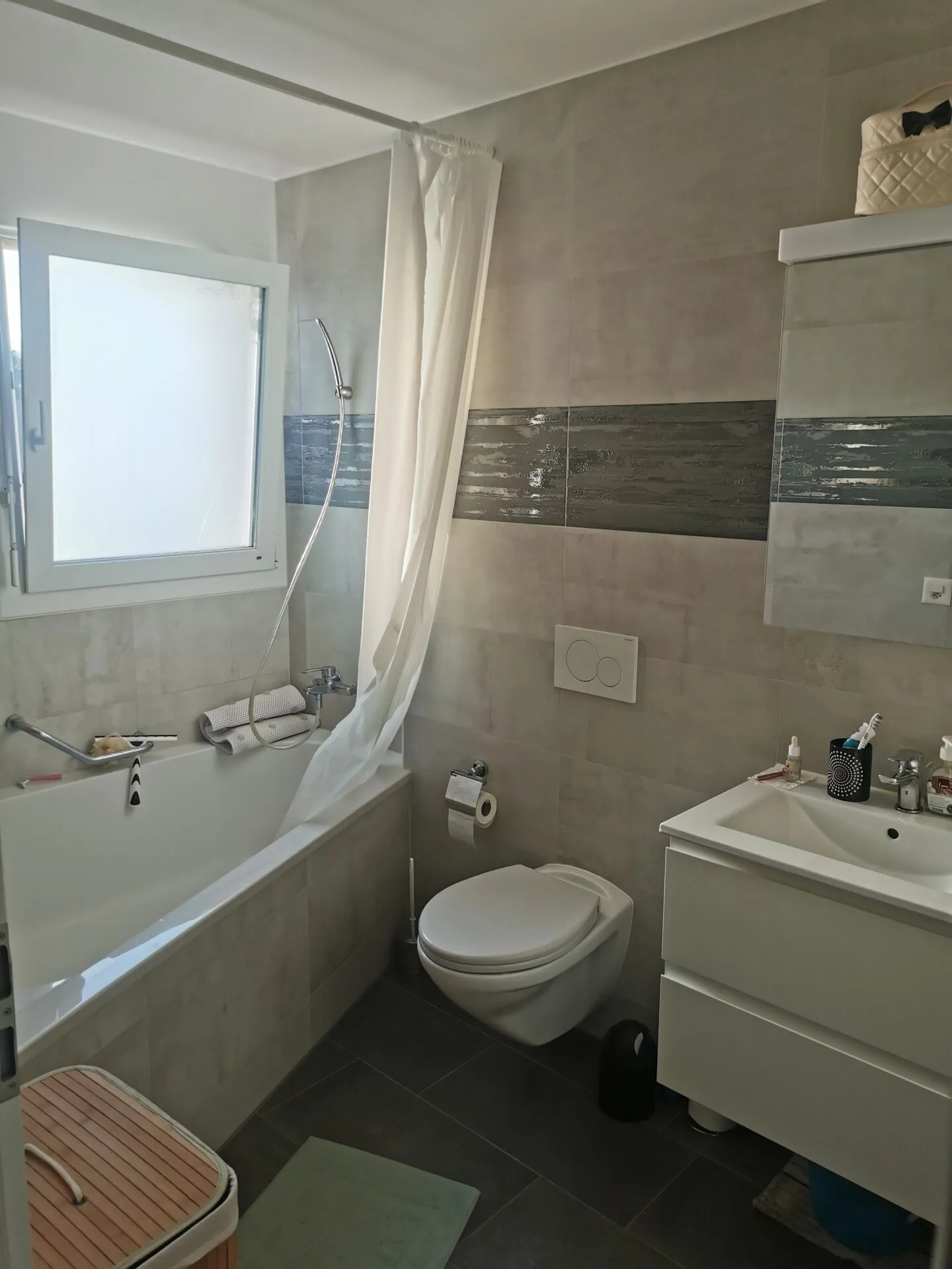 Superb 5.5-room apartment in Granges-de-Vesin - Photo 8 of 16