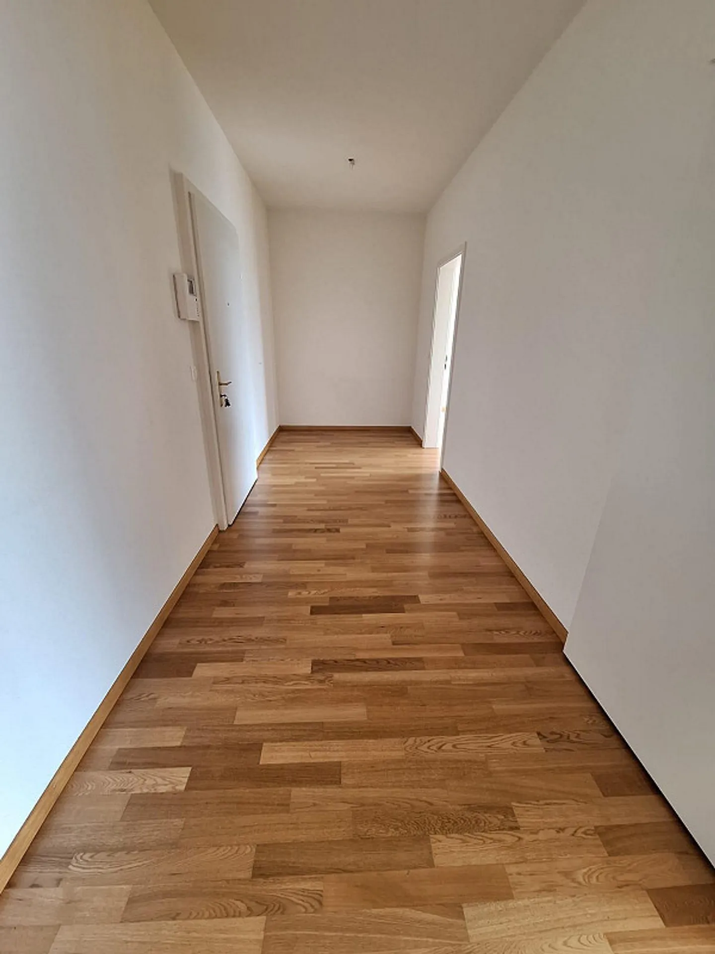 Spacious 5.5 room apartment in Cham available for rent immediately! - Photo 7 of 8