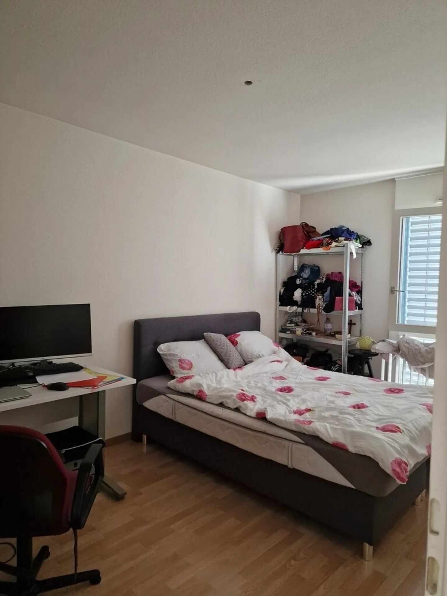 Charmant Appartement Proche Commodités - Photo 5 sur 7