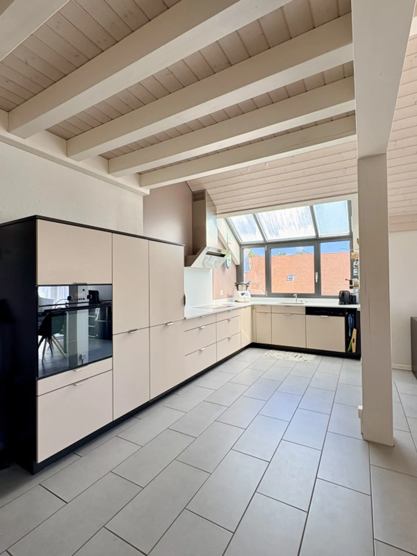 Apartment for sale - Photo 2 of 13