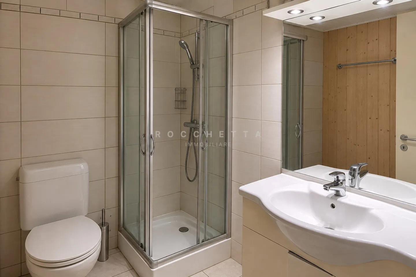 Charming Ticinese House in Tegna - Photo 9 of 15