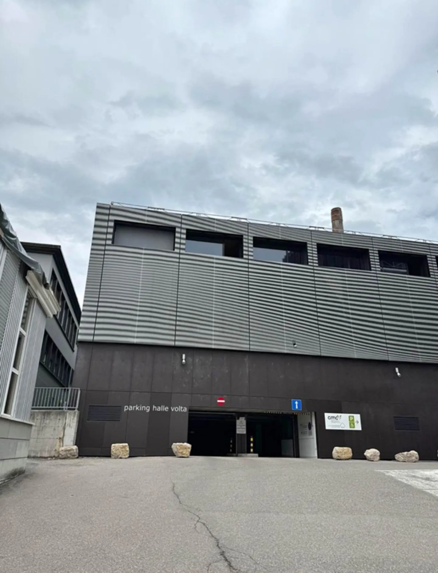 Parcheggio esterno in affitto - Foto 1 di 1