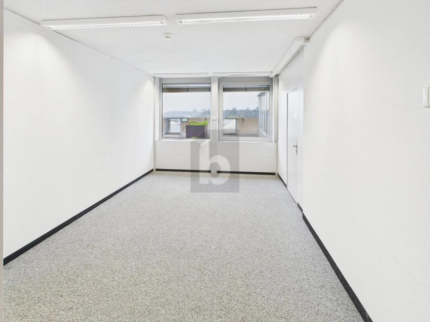 Flexibles Büro im zentralen Standort - Foto 1 von 5