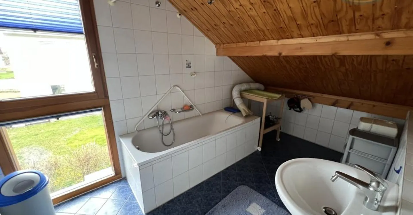 Ampia Casa Familiare a Boécourt - Foto 10 di 11