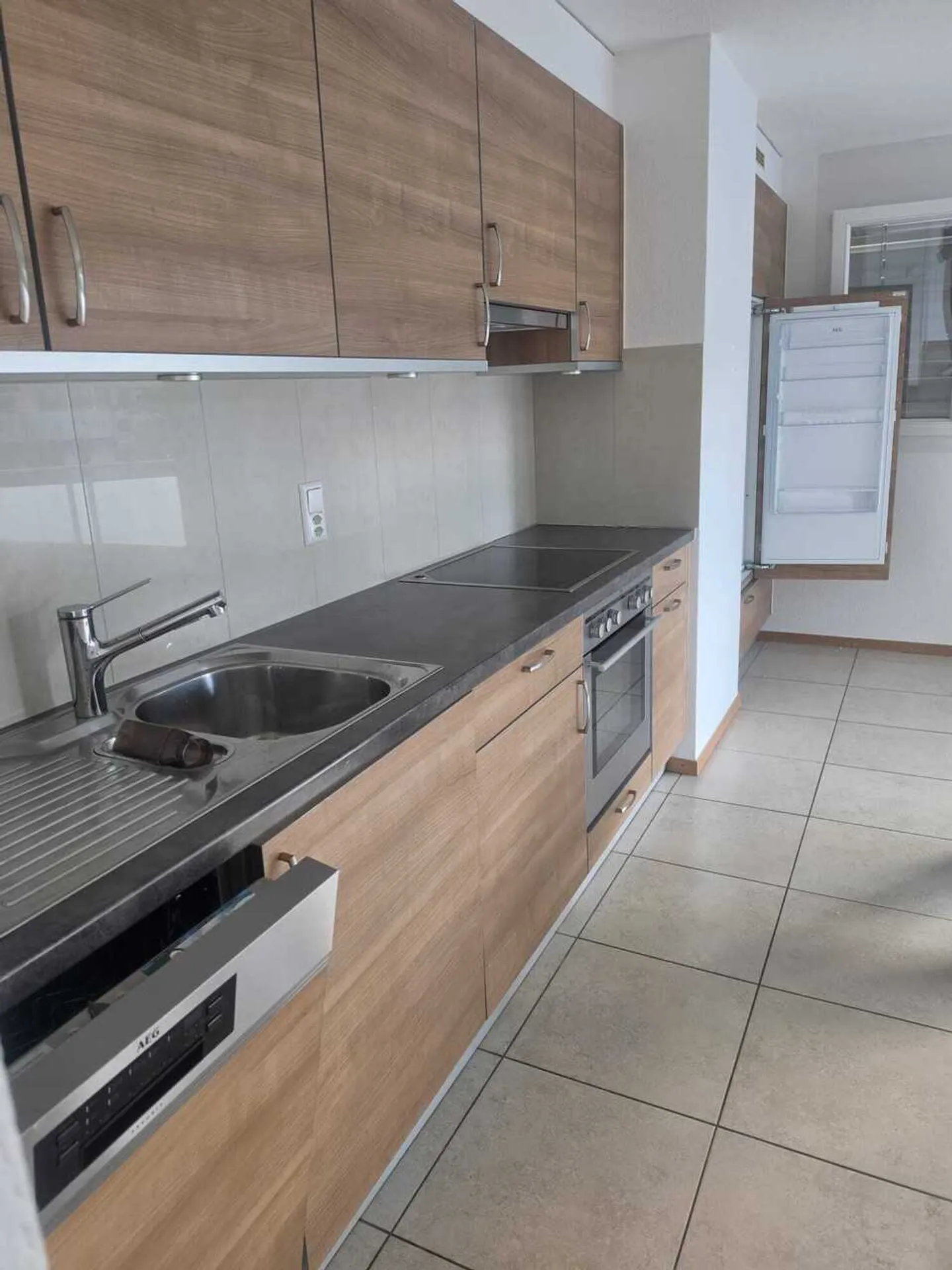 Appartement spacieux 4.5 pièces - Photo 2 sur 9