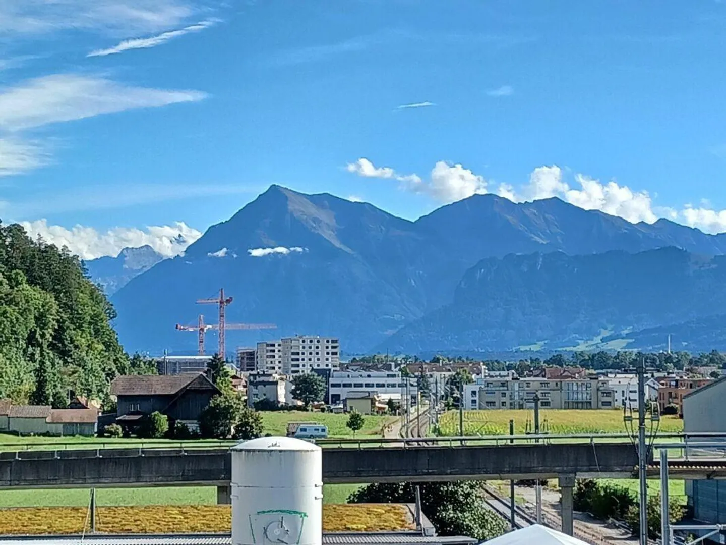 Exclusive grosszügige  4.5-Zimmerwohnung mit Terrasse WE 01 - Foto 1 von 8