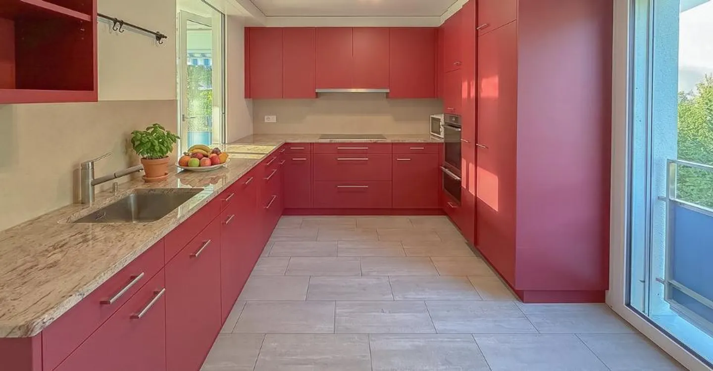 Geräumige 4,5-Zimmer-Wohnung von 127 m2 mit herrlichem Blick - Foto 7 von 12