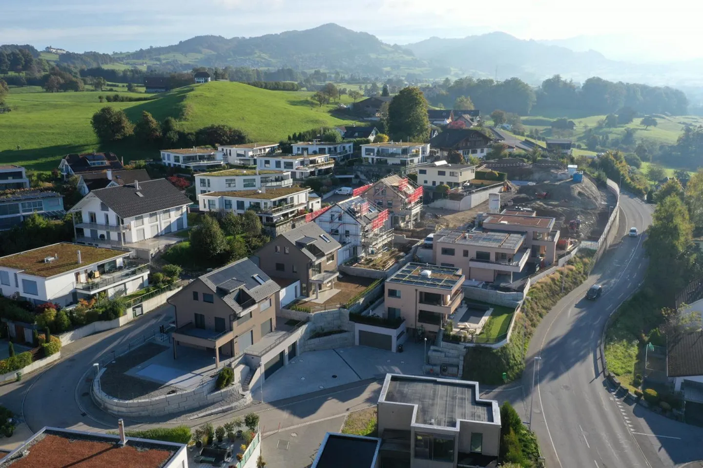 Maison moderne avec vue panoramique : une maison de plus disponible - Photo 3 sur 7