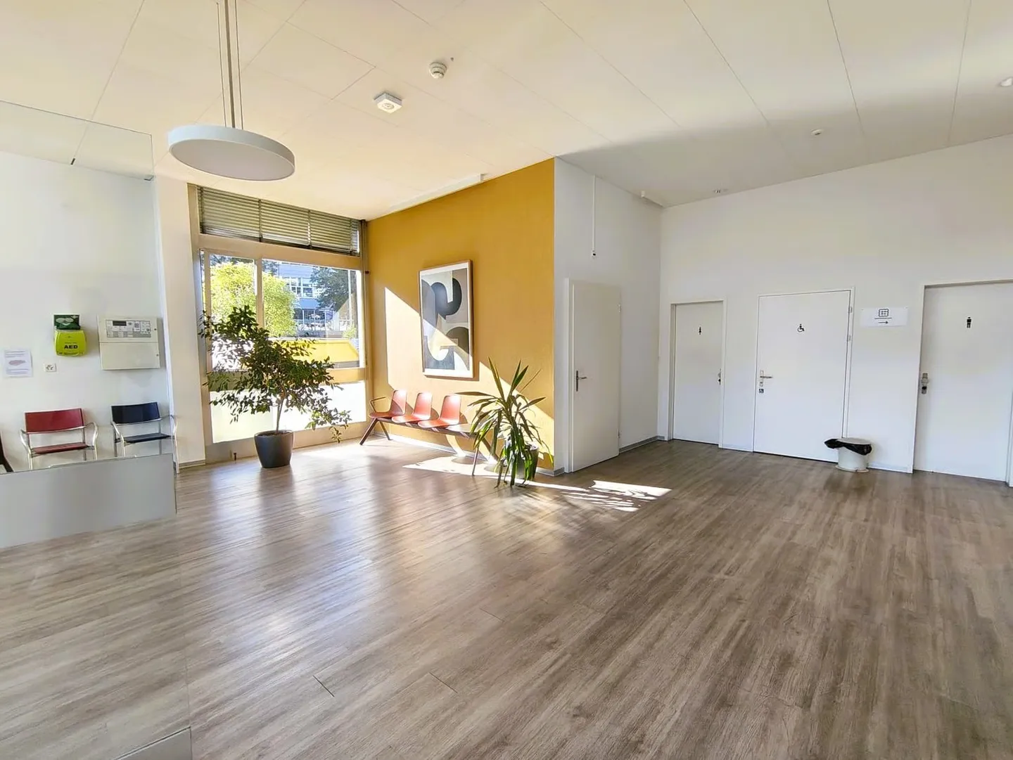 Modernes Büro in Bodenweid - Foto 2 von 7