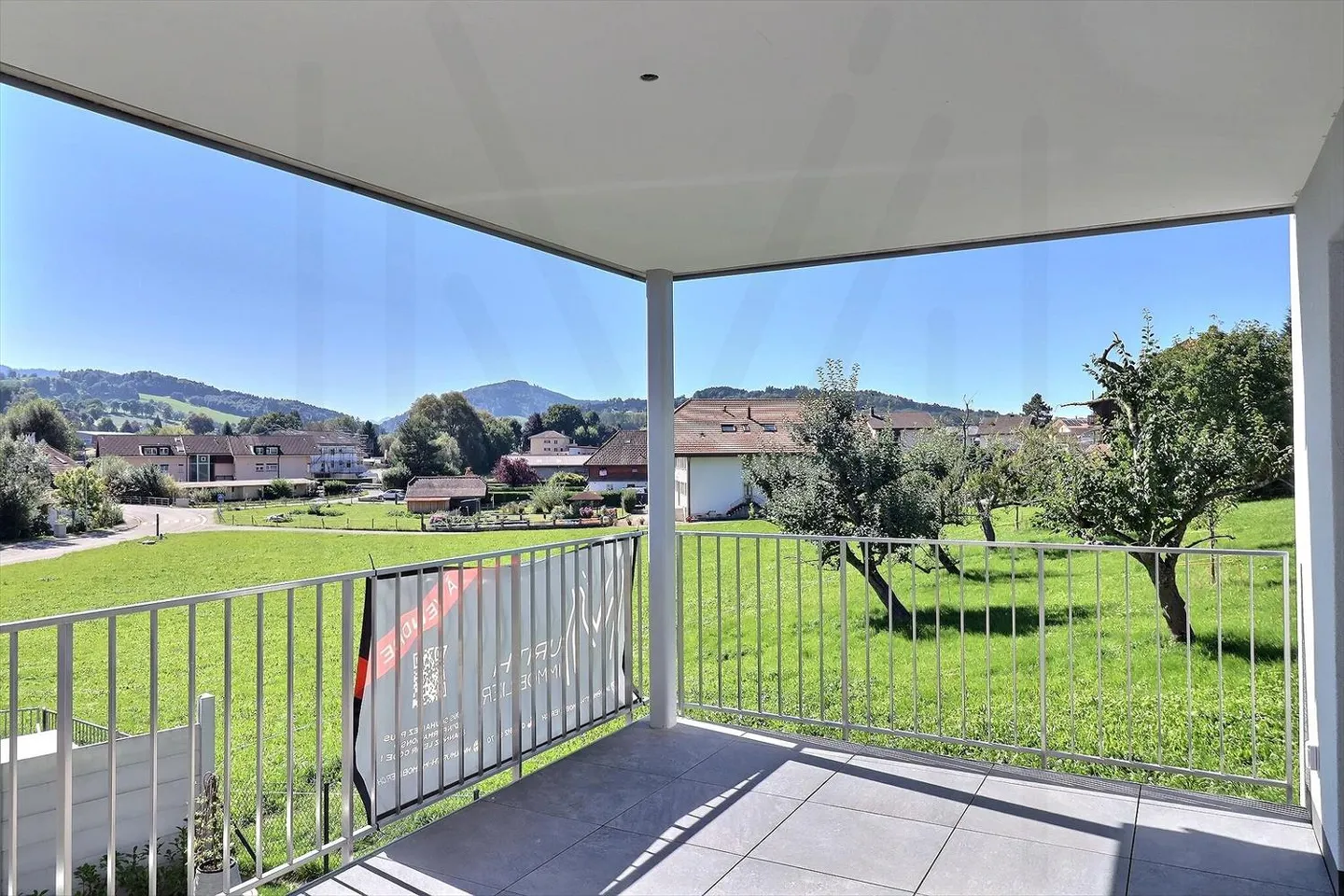 Magnifique appartement de 4.5 pièces en bordure de zone agricole - Photo 2 sur 11