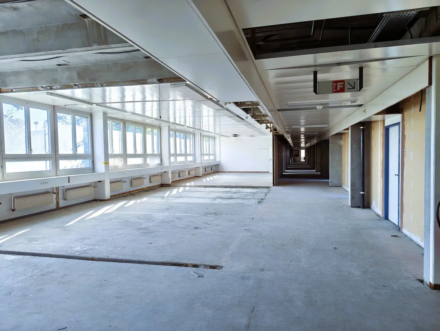 Modernes Büro in Bodenweid - Foto 3 von 7