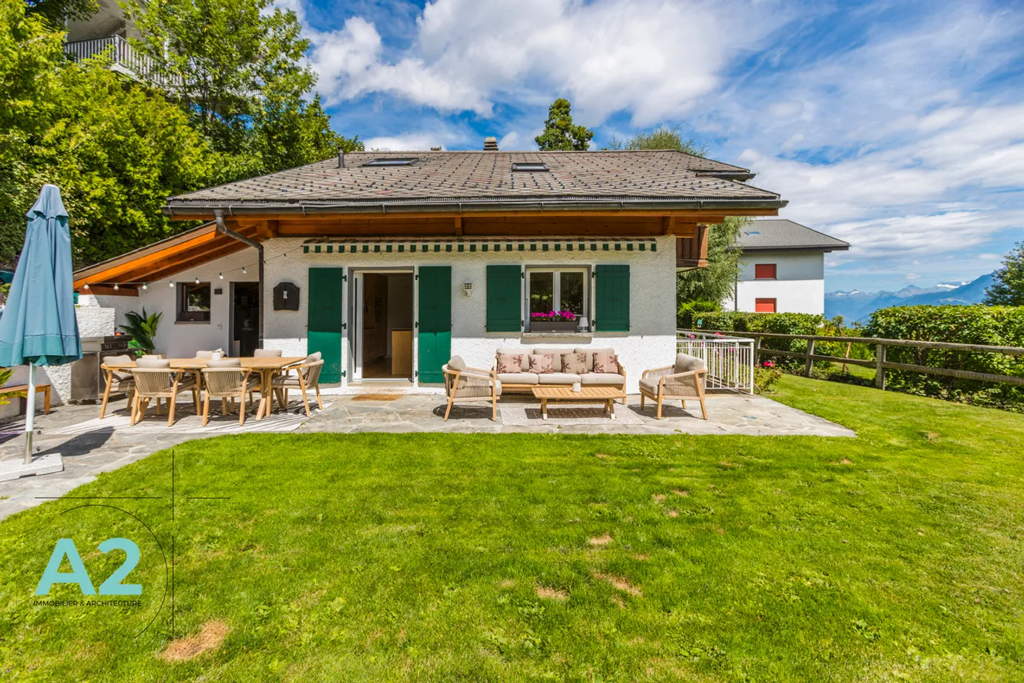 Belle maison entièrement rénovée - Photo 2 sur 21