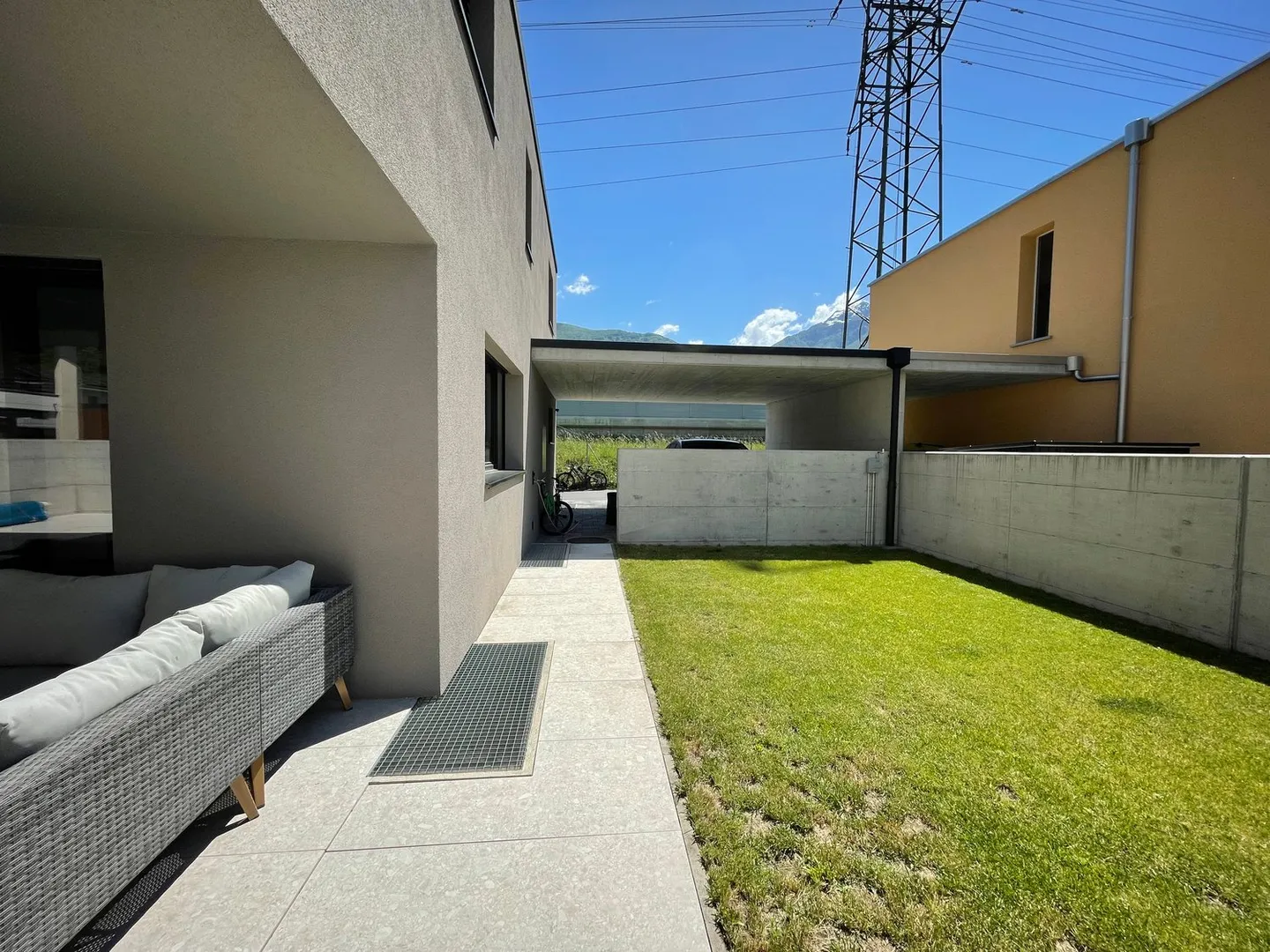 Maison individuelle à Monte Carasso avec jardin et piscine. - Photo 10 sur 12