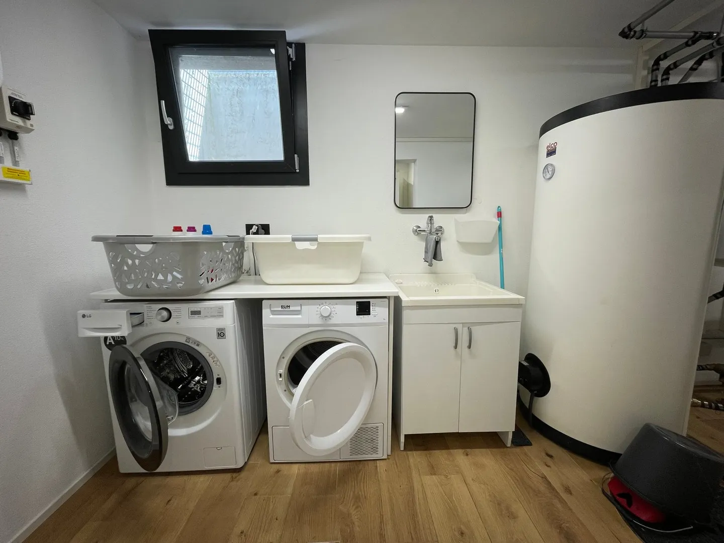 Maison individuelle à Monte Carasso avec jardin et piscine. - Photo 11 sur 12