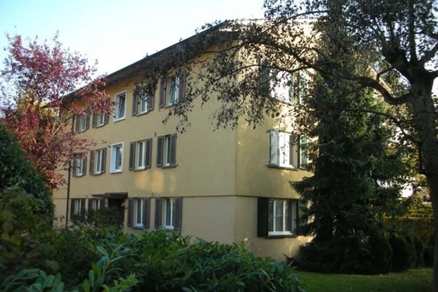 Apartment in Zurich-Höngg - limited until 30.09.2027! - Photo 1 of 4