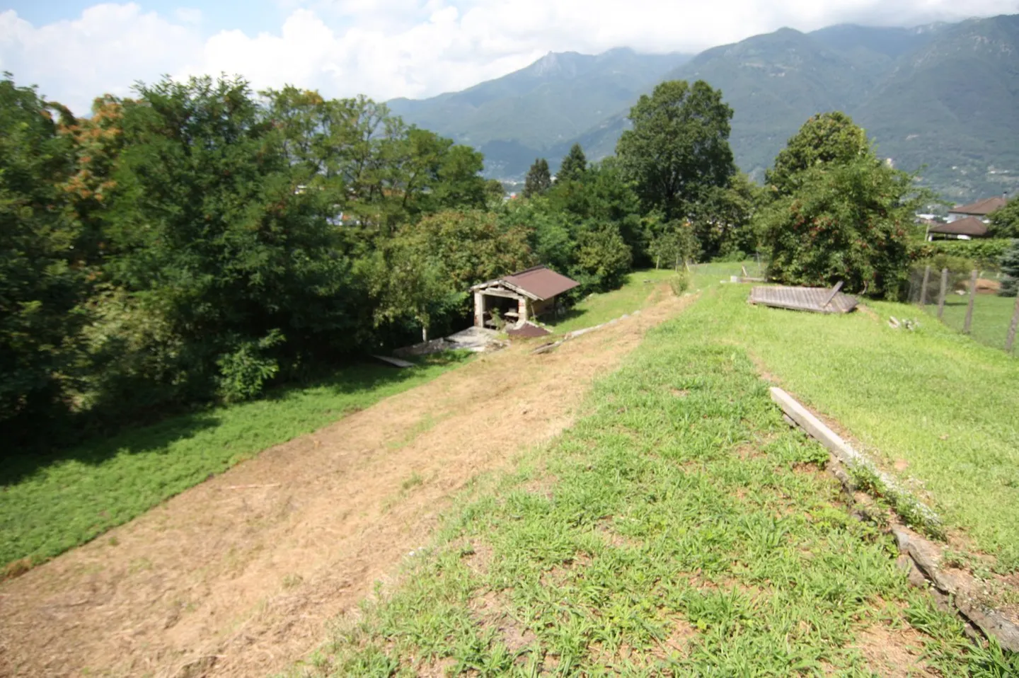 Building Land Cadenazzo - Photo 1 of 5
