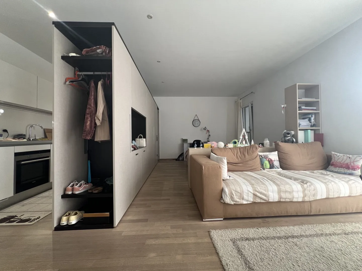 Elegantes Apartment mit Balkon - Foto 2 von 8