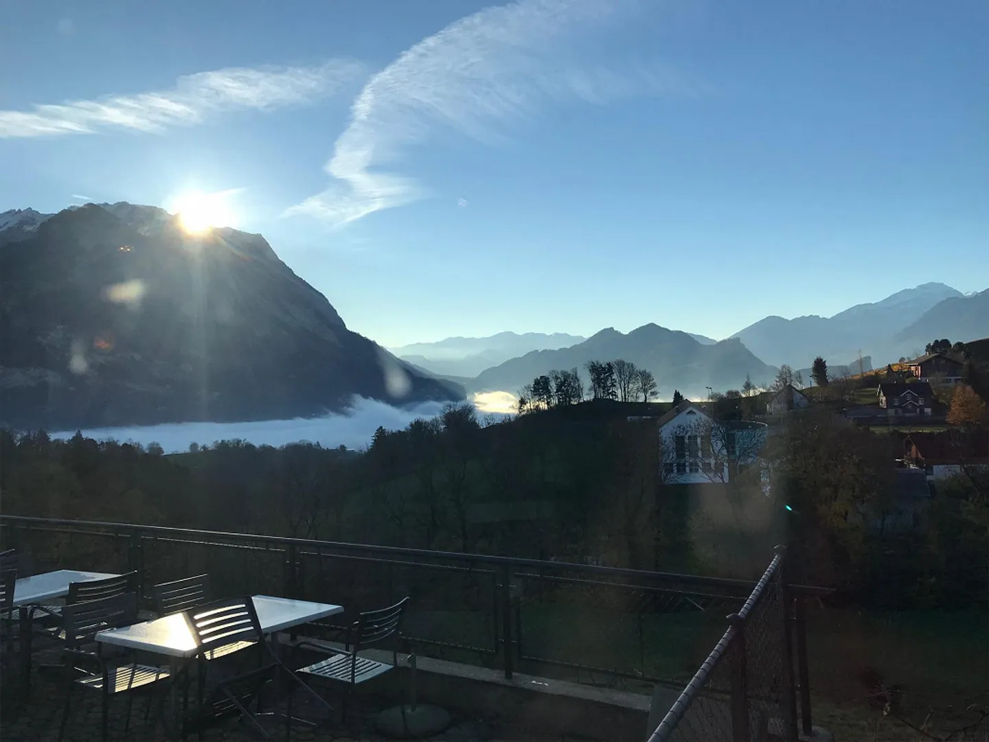 Camera mensile flessibile con servizio e bella vista - Foto 2 di 11