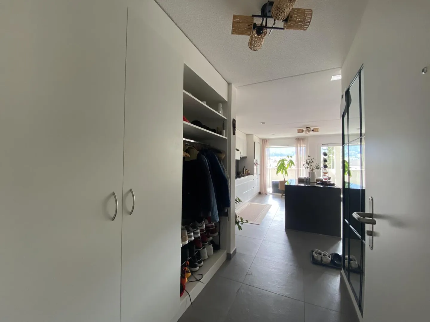 Modernes Appartement mit Terrasse - Foto 5 von 13