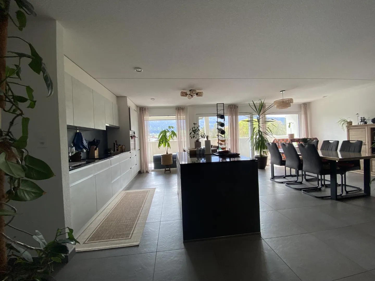 Modernes Appartement mit Terrasse - Foto 6 von 13