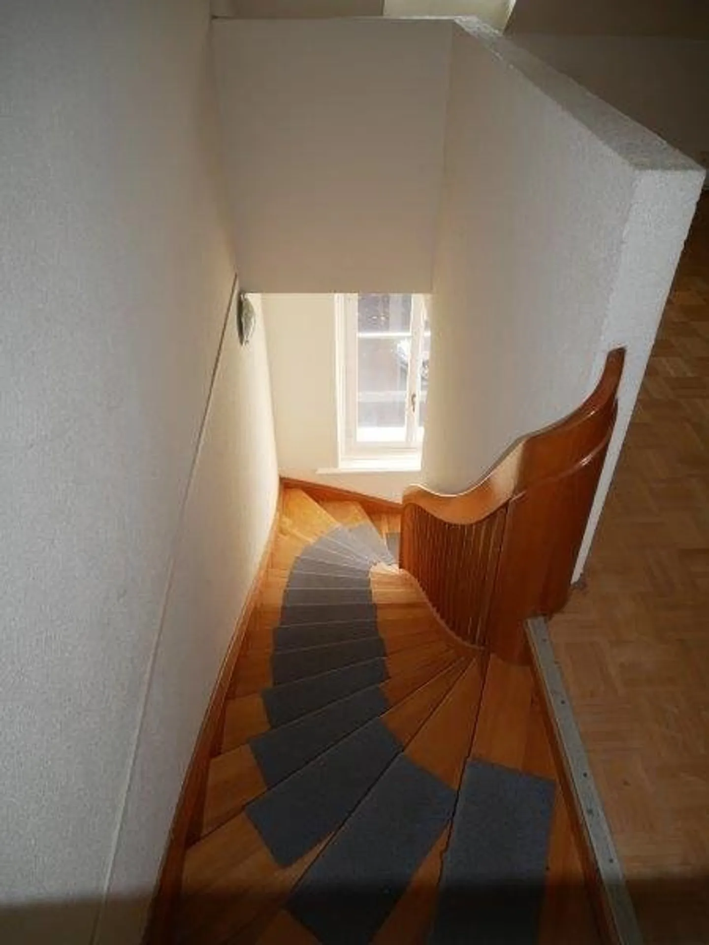 Appartamento 3 locali con soffitta interna - Foto 3 di 7