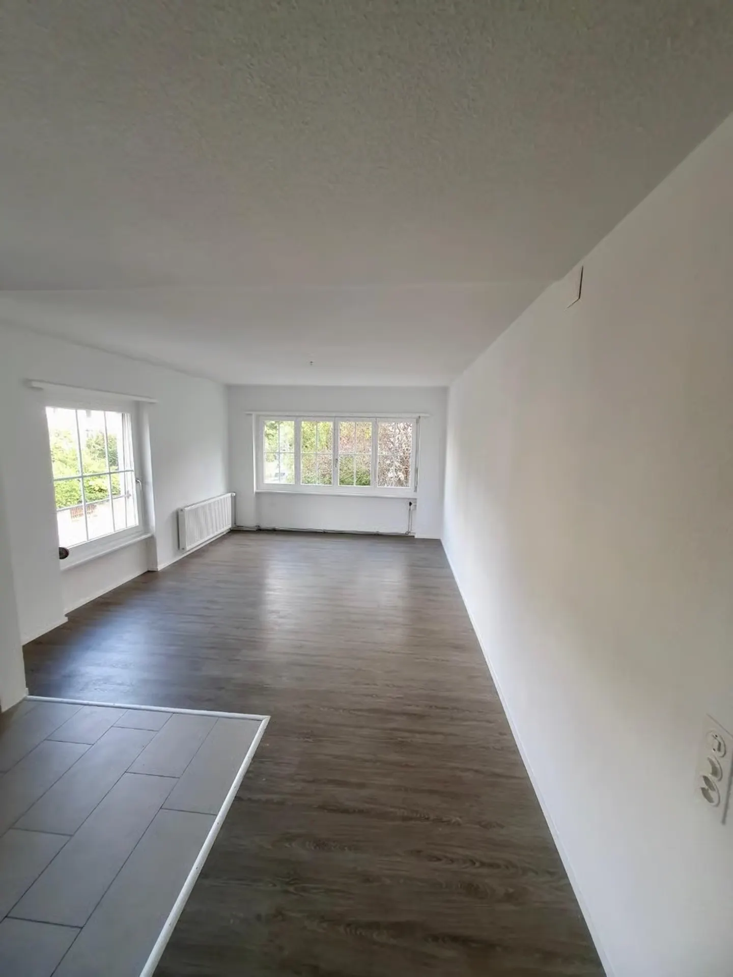 Appartamento moderno di 3 stanze a Madretsch - Foto 1 di 6