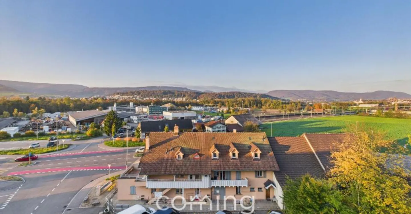 Appartement penthouse rénové de 4 pièces à Wöschnau avec grande terrasse et vues panoramiques - Photo 13 sur 13