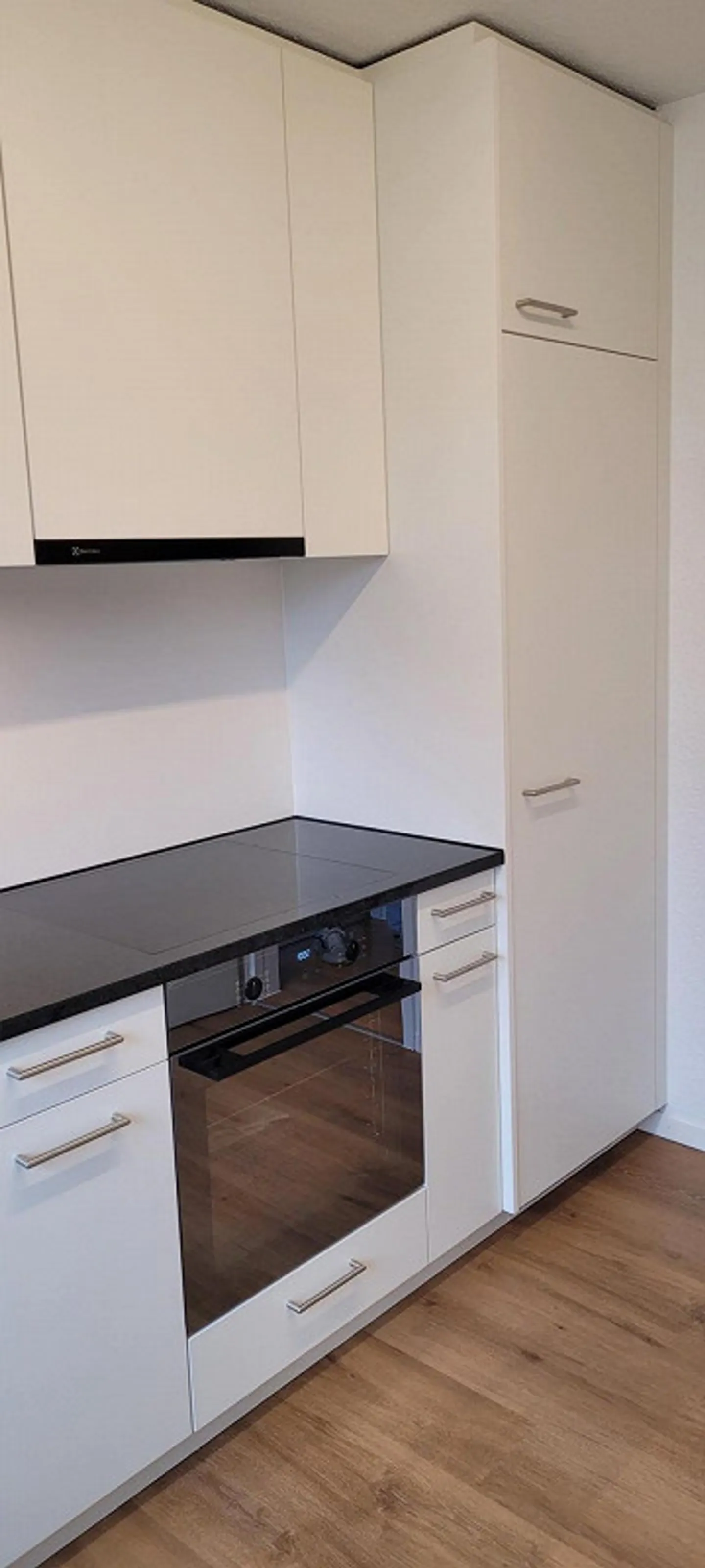 Bright and Cozy Small Apartment - Photo 8 of 9