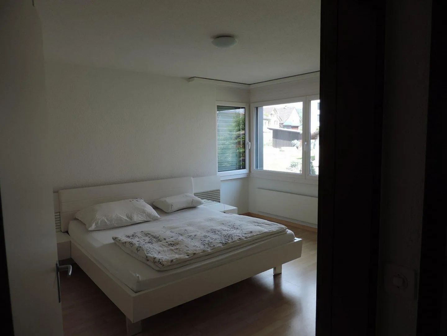 Bright and Cozy Small Apartment - Photo 9 of 9