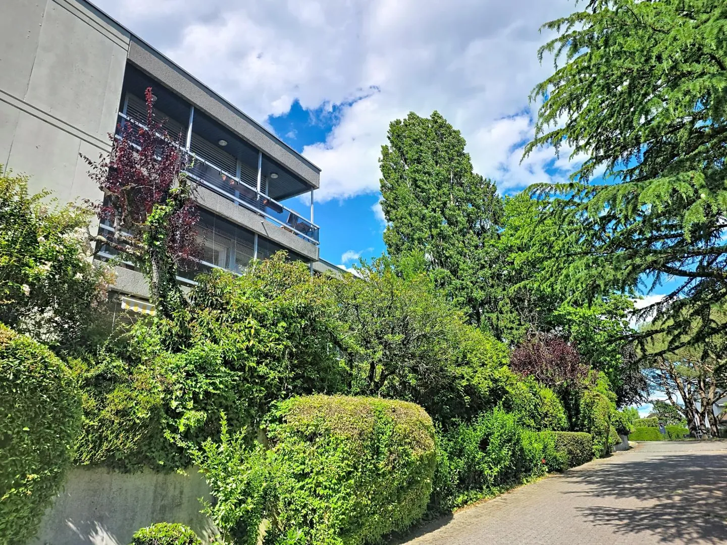 Appartamento di alto standard in posizione tranquilla in un'area privata alberata – St-Sulpice (VD) - Foto 11 di 11