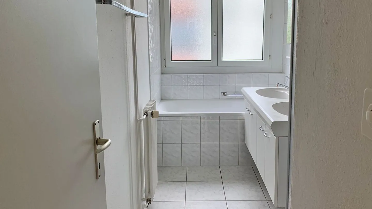 4.5 Room Apartment on Breite (Ground Floor Left) - Photo 9 of 10