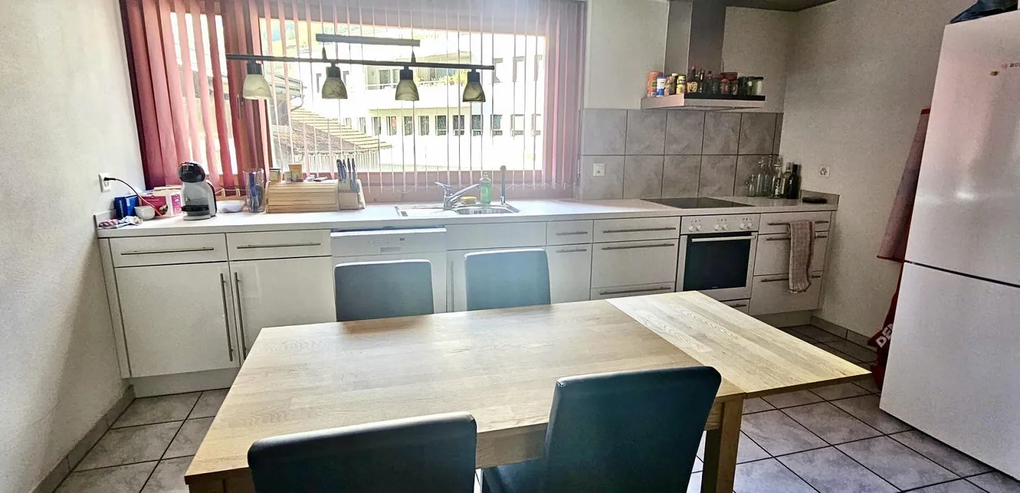 Appartement 2,5 pièces au centre de Schiers - Photo 2 sur 5